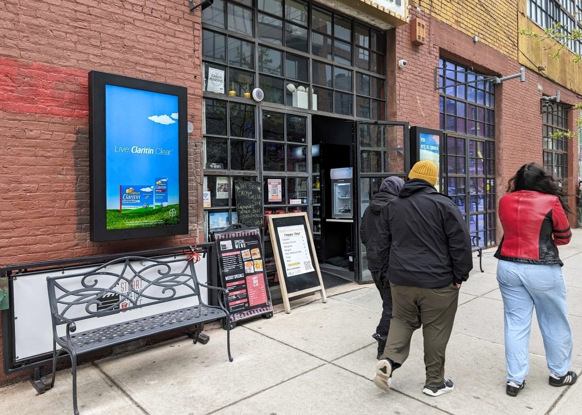 Smartify_NYC_2246_2247_O (Stuart Cinema and Cafe - Claritin POP)1